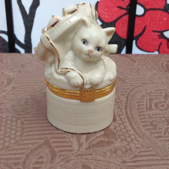 Lenox Other - Lenox Treasures Cat's Surprise Box 1st Issue